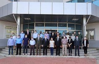 Rektör Aydın: “Örnek projeler üreten bir üniversite...
