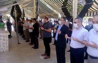 Rektör Karacoşkun’un acı günü