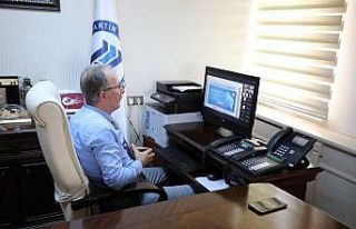 Rektör Uzun, “Uyum Etkinliği”nde öğrencilerle...