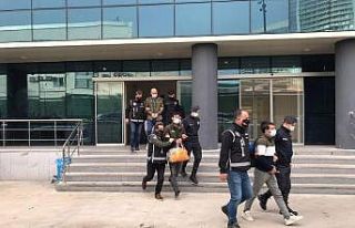 Ruhsatsız silah ve mühimmat ticareti yapan 21 kişi...