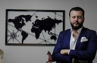 Sahte siteden tatil satın aldıktan sonra otel kapısında...