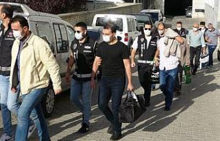Samsun merkezli FETÖ operasyonunda 11 eski polis...