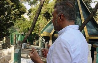 Şanlıurfa’da mezarlıklarda kandil yoğunluğu