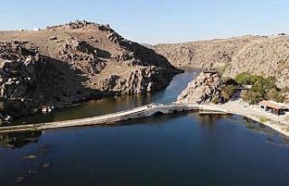 Selçuklulardan günümüze uzanan tarihi köprü...