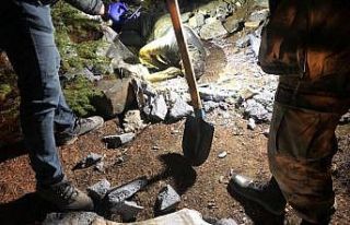 Şiddet uyguladığı eşini bulmak için cinayet...