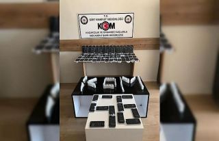 Siirt’te 143 adet kaçak cep telefonu ele geçirildi