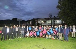 Söğüt, Kocaelispor idmanını ziyaret etti