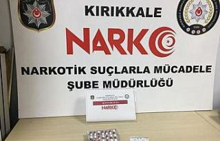 Suçüstü yakalanan uyuşturucu satıcısı tutuklandı