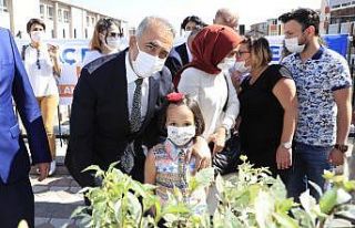 Sultangazi yeşile bürünüyor