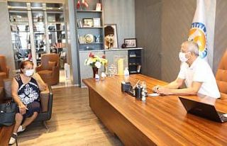 Süreyya teyzeden Başkan Tarhan’a pandemi teşekkürü