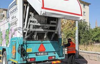 Talas’ta çöp konteynerleri şimdi daha temiz