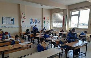 TDP ekipleri öğrencileri bilgilendirdi