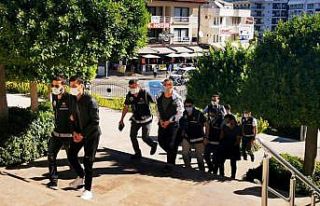 Tefeci çetesi adliyeye sevk edildi