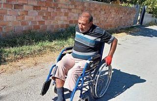 Tek hayali akülü engelli aracı