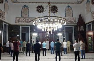 Teknolojik imam dinî bilgileri minareye yansıttı