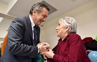 Tepebaşı Belediyesi deneyimli vatandaşların yanında