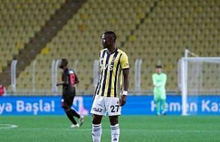 Thiam bekleneni veremiyor