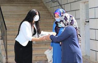 Toroslar’da camilere hijyen desteği