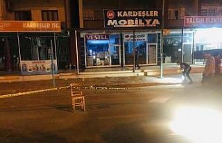 Trafikte tartıştığı polise bıçak çeken kişiyi...