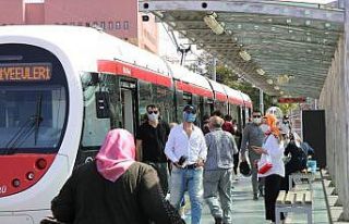 Tramvay yolcu sayıları pandemi döneminde 5 milyondan...