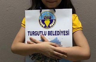 Turgutlu’da öğrenciler tabletleriyle buluşmaya...