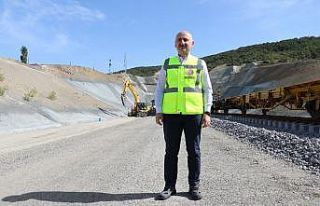 Türkiye örümcek ağı gibi demir ağlarla örülüyor