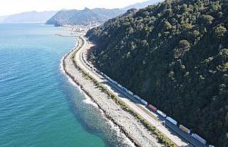 Türkiye’nin Gürcistan’a açılan kapısı Sarp’taki...