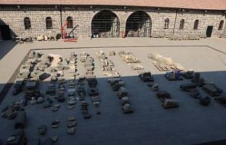 Türkiye’nin tarihi eserleri Diyarbakır’da restore...