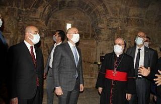 Ulaştırma ve Altyapı Bakanı Karaismailoğlu Mardin’de