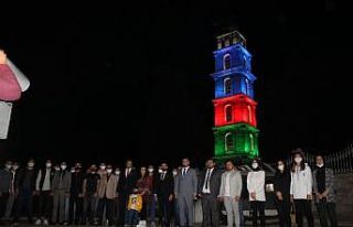 Ülkü Ocakları’ndan Azerbaycan’a lazer ışıklı...