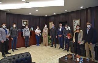 Uluslararası öğrencilerden Rektör Ünal’a teşekkür