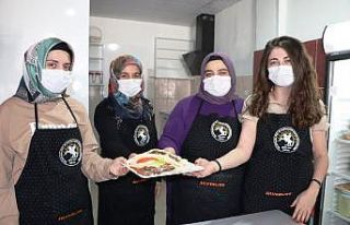 Üreten kadınlardan çocuklar için katkısız ’Anne...