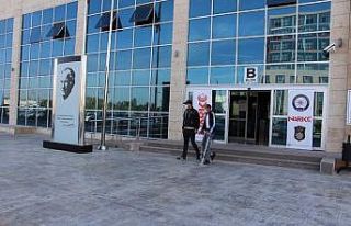 Uşak’ta 1970 adet uyuşturucu hap ele geçirdi