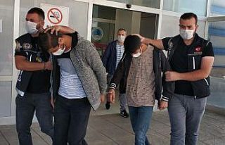 Uyuşturucu hapla yakalanan 3 kişi adliyede