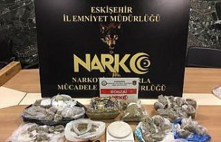 Uyuşturucu operasyonunda 2 kilogramın üzerinde...