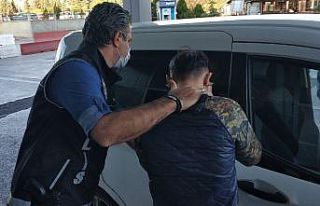 Uyuşturucu ticaretinden 2 kişi tutuklandı