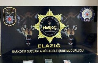 Uyuşturucu ve hassas terazi ile yakalanan şüpheli...