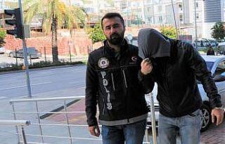 Uyuşturucudan yargılanan sanığa 12 yıl hapis...