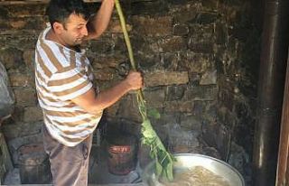 Üzüm pekmezi geçim kaynakları oldu