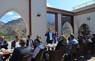 Uzundere’de MHP buluşması