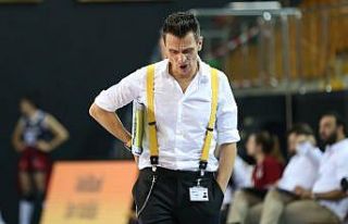 VakıfBank seriyi sekiz maça çıkardı