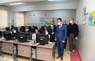 Vali Akbıyık: “49 EBA destek noktamız var”