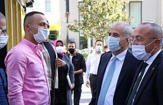 Vali Ali Fuat Atik tavrıyla takdir topladı