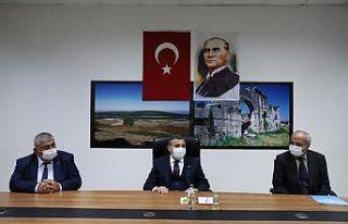 Vali Atay "Muhtarlarla demokrasimizin temel taşı"