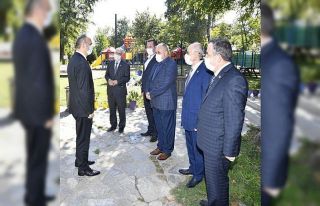 Vali Canalp, muhtarlarla bir araya geldi