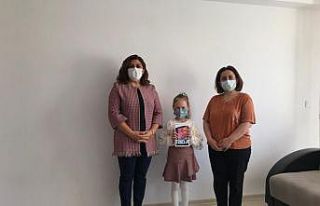 Vali Gürel’in eşinden ikinci sınıf öğrencisine...