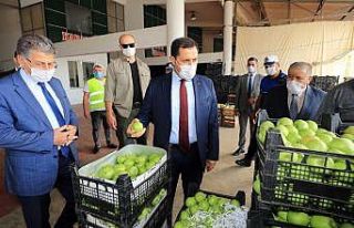 Vali Masatlı, hal esnafı ile bir araya geldi