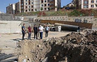 Vali Pehlivan ve Başkanı Yarka yol çalışmalarını...