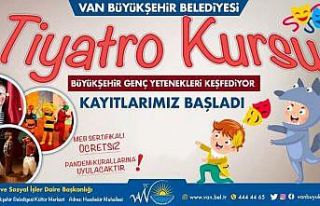 Van Büyükşehir Belediyesinden tiyatro kursu