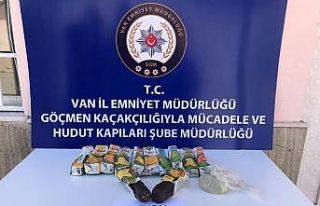 Van’da 43 göçmen yakalanırken, 11 kilo da uyuşturucu...